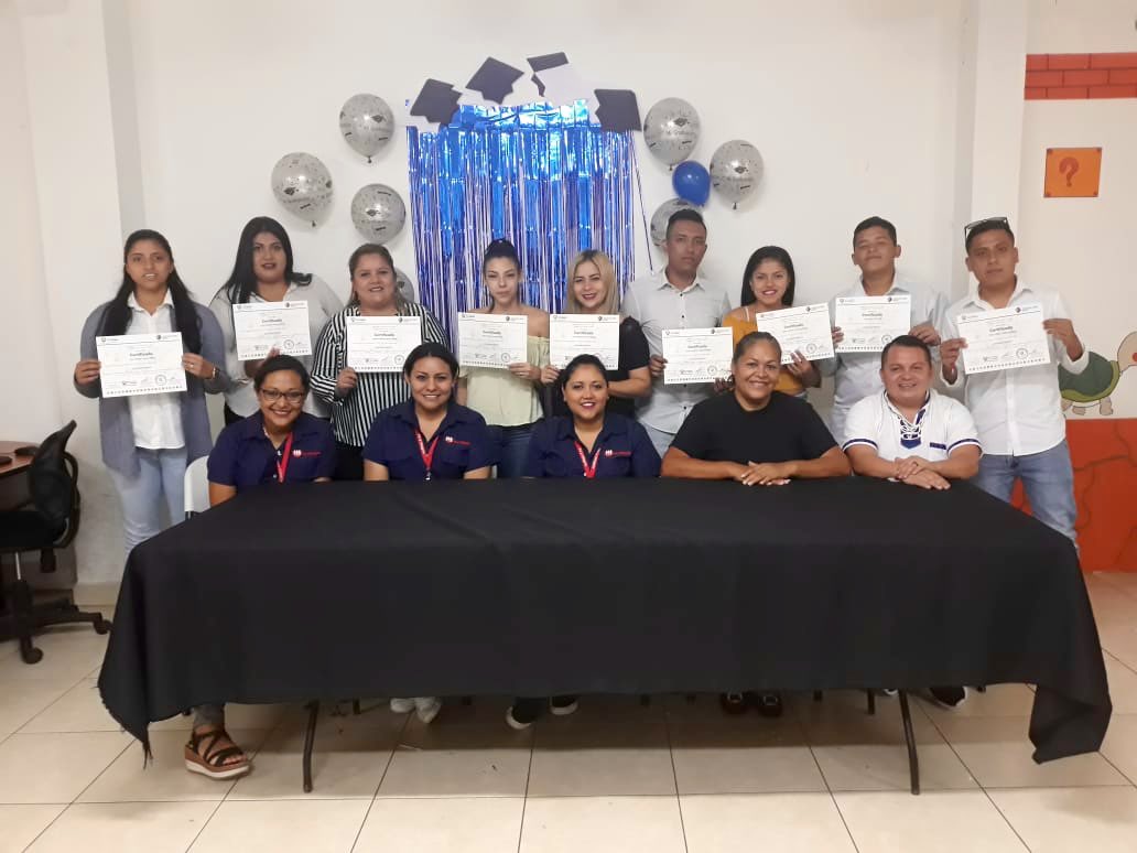 Gradúan a jóvenes del programa "Mi Primer Empleo" graduan-a-jovenes-del-programa-mi-primer-empleo